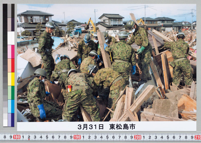 詳細表示(東日本大震災陸上自衛隊救助活動 3月31日 東松島市